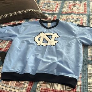 UNC Men’s pull over size large